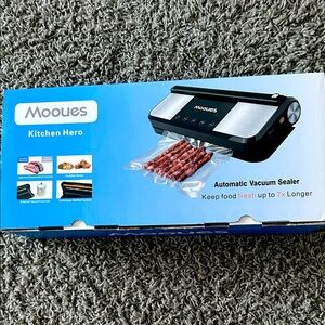 Mooues Automatic Vacuum Sealer - Black and Blue